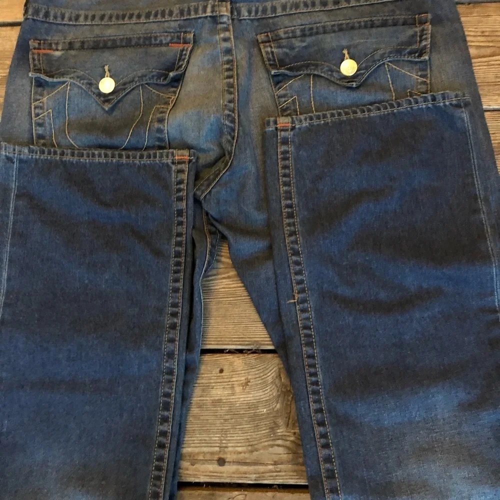 True Religión brand jeans world tour straight seat